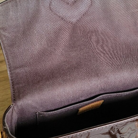 Louis Vuitton Vernis Amarante Patent Leather Bellflower Crossbody Handbag PM - Picture 10 of 11